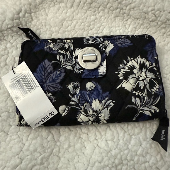 Vera Bradley Turnlock Wallet in Frosted Floral - Picture 6 of 6